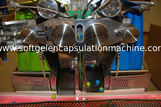 Ф103X172mm Softgel yağ doldurma İlaç Makineleri / kalıp rulo0 - paintball peoduction için 7 rpm
