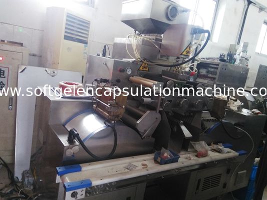 Paslanmaz Çelik Yumuşak Jel Kapsül Dolum Makinesi Kapsül Yapıcı Makinesi 1800 Kg Ağırlık