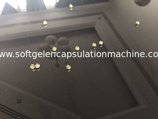 Mini Top Dikişsiz Softgel Makinesi, Yağ Dolum Malzemeli Yumuşak Jelatin Kapsül Makinesi