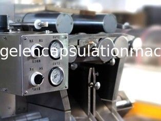 Balık yağı, sarımsak yağı, vatamin dolum için 13kw klasik tasarım Softgel Kapsülleme Makinesi