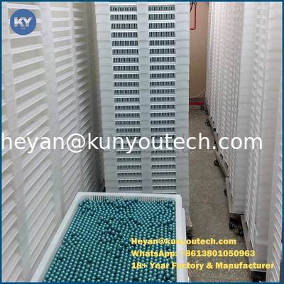 Propen Polimer Büyük Plastik Tepsiler Gıda Sınıfı 780 * 495 * 55mm 4mm Delikli