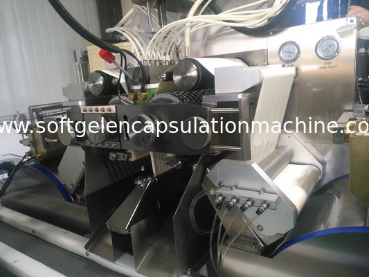 Küçük Başlangıç ​​Balık Yağı Softgel Kapsülleme Makinesi 12000 Adet / H 1208 * 2450mm