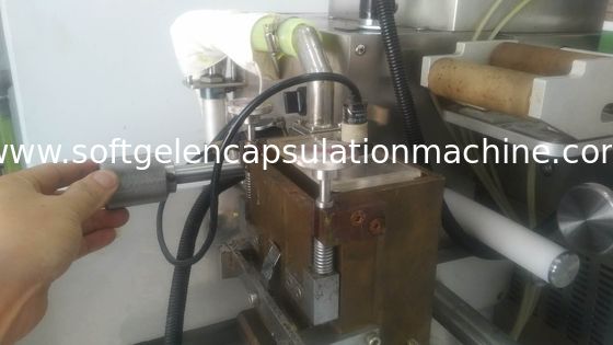 Kapsül içine yağ doldurmak için Büyük Ölçekli Softgel Kapsülleme Makinesi