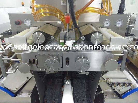 3.5RPM Softgel Kapsülleme Makinesi Balık Yağı ve Yapıştır Dolum 120000 Adet / Saat